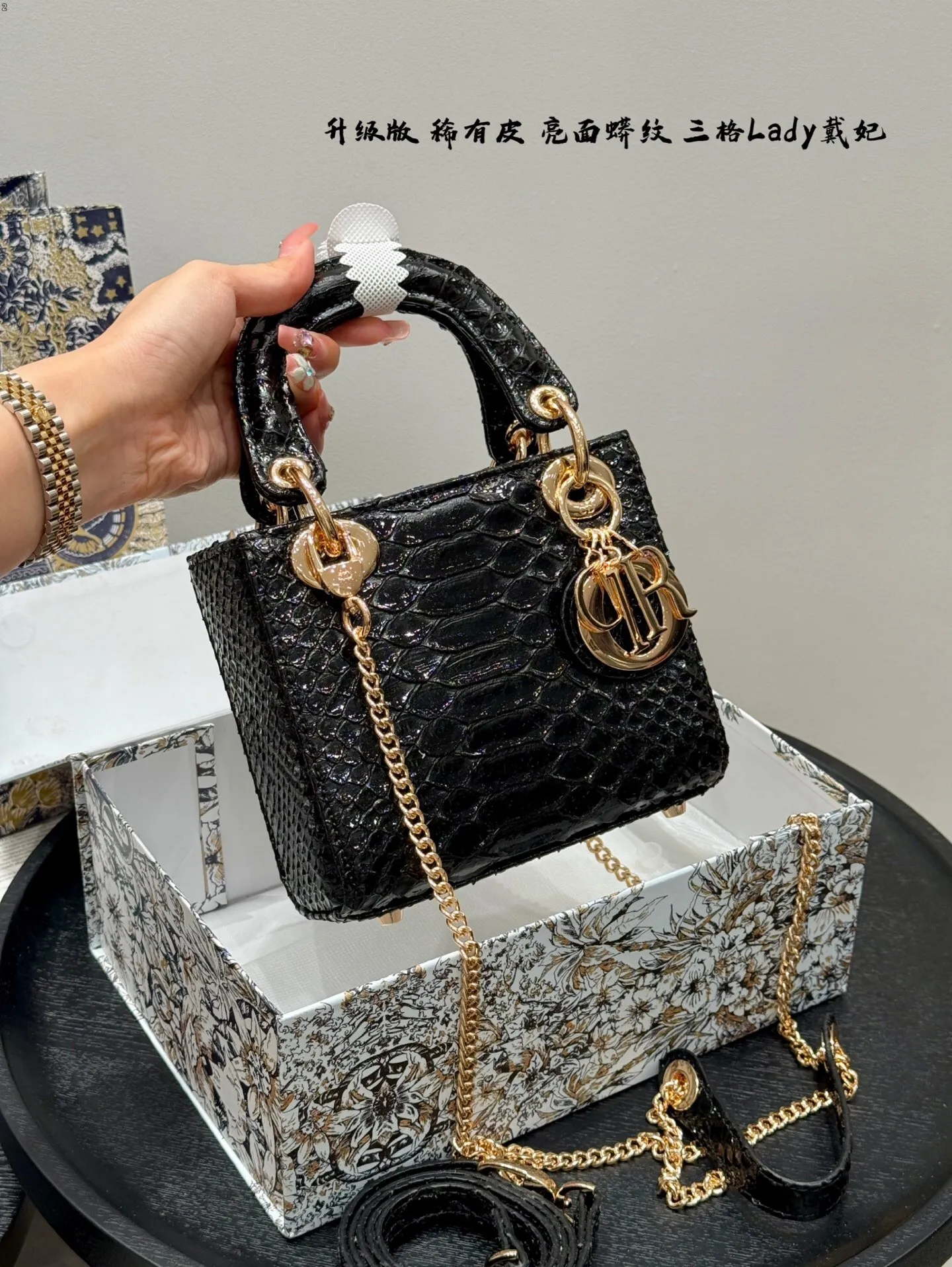All Categories Official Website "Brand Women's Bags" Women's Bags 💙 DIOR 2025 New DIOR Crossbody Bag