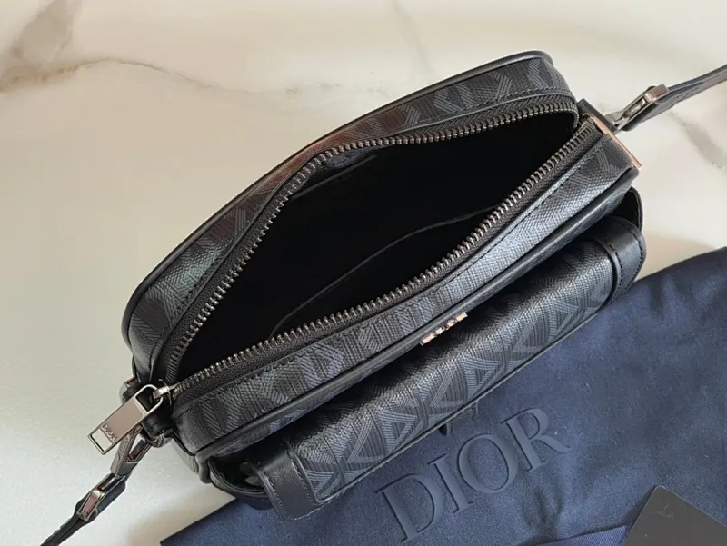 All Categories Official Website "Brand Women's Bags" Women's Bags 💙 DIOR 2025 New DIOR Crossbody Bag