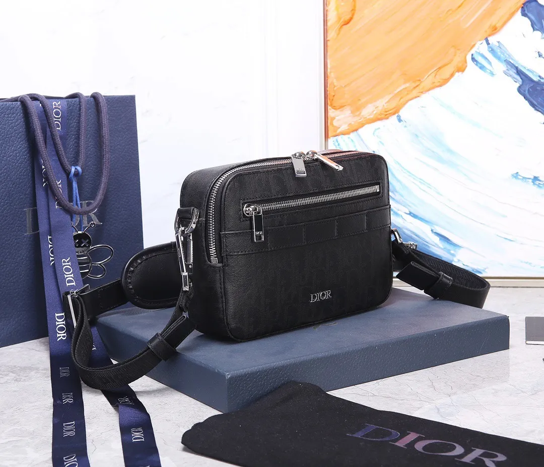 All Categories Official Website "Brand Women's Bags" Women's Bags 💙 DIOR 2025 New DIOR Crossbody Bag