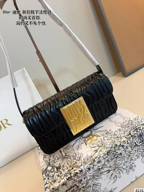 All categories Official website "Brand Women's Bags" Women's Bags 💙 DIOR 2025 new DIOR armpit bag