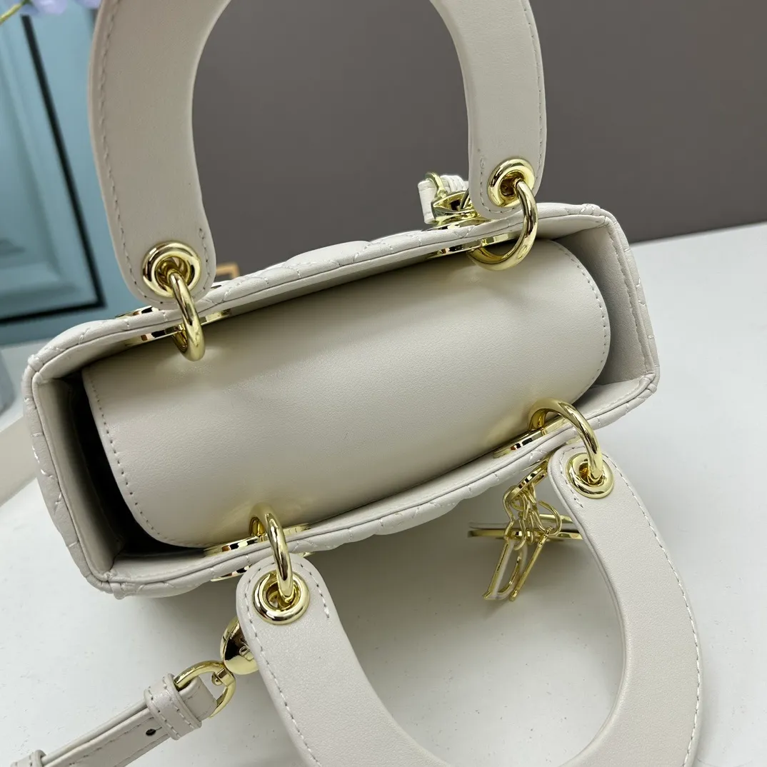 All Categories Official Website "Brand Women's Bags" Women's Bags 💙 DIOR 2026 New DIOR Handbags