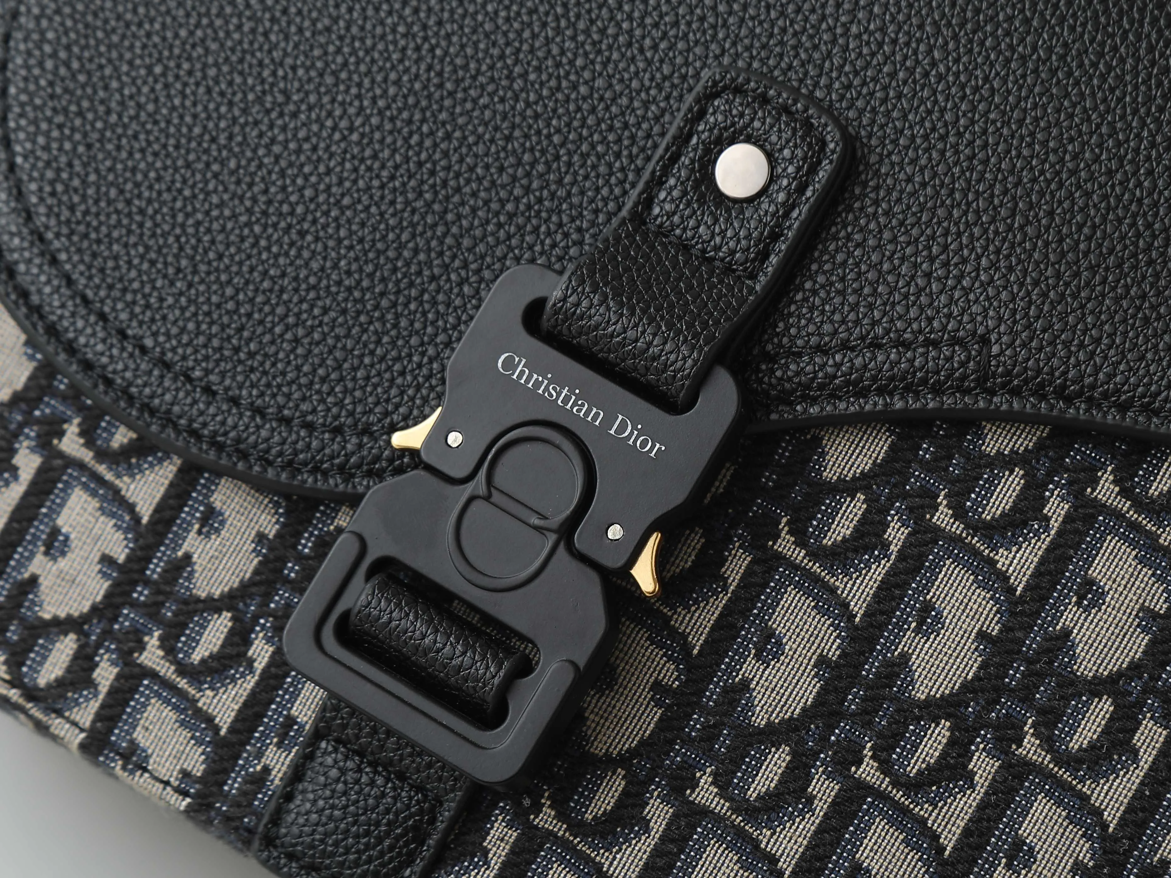 All Categories Official Website "Brand Women's Bags" Women's Bags 💙 DIOR 2026 New DIOR Crossbody Bag