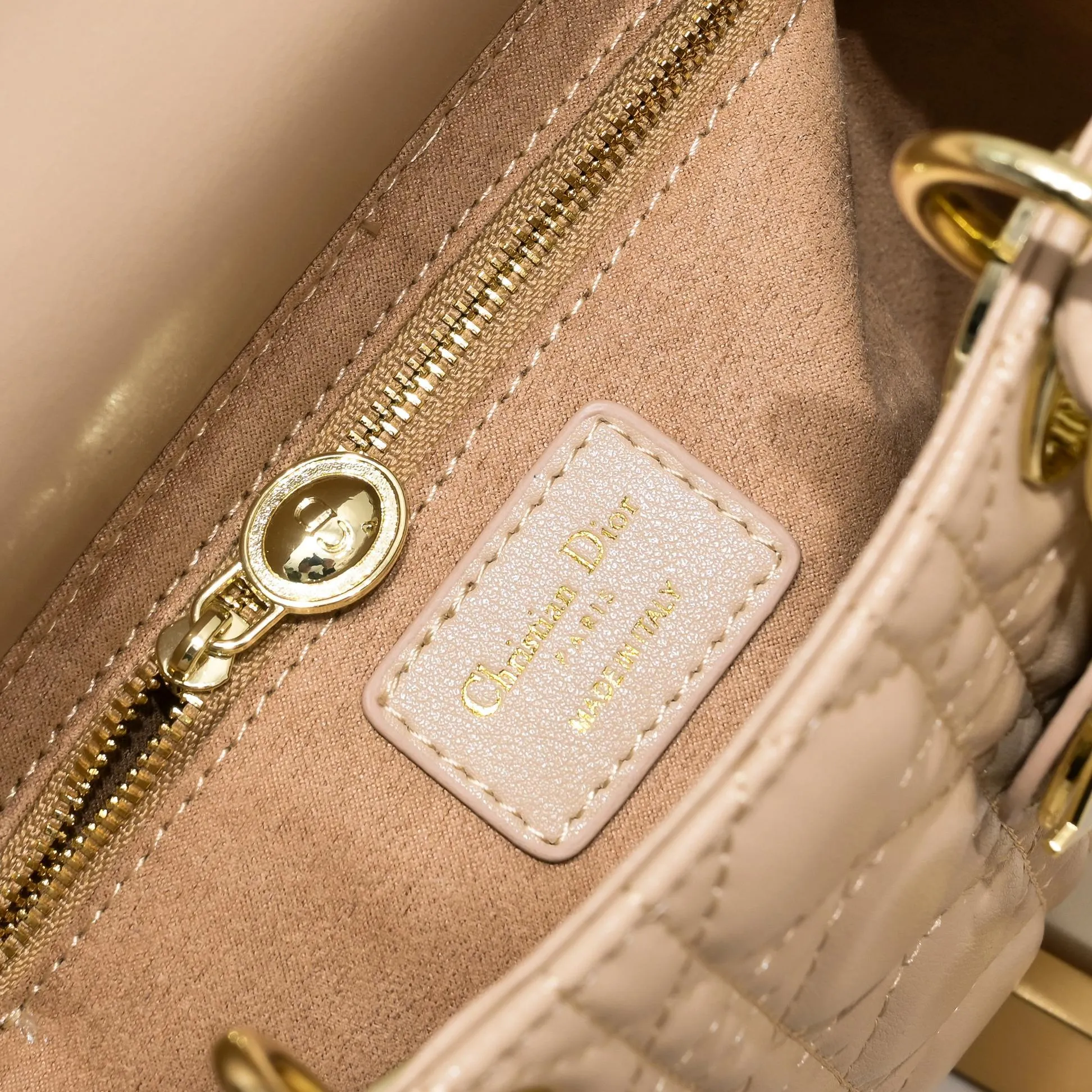 All Categories Official Website "Brand Women's Bags" Women's Bags 💙 DIOR 2025 New DIOR Crossbody Bag