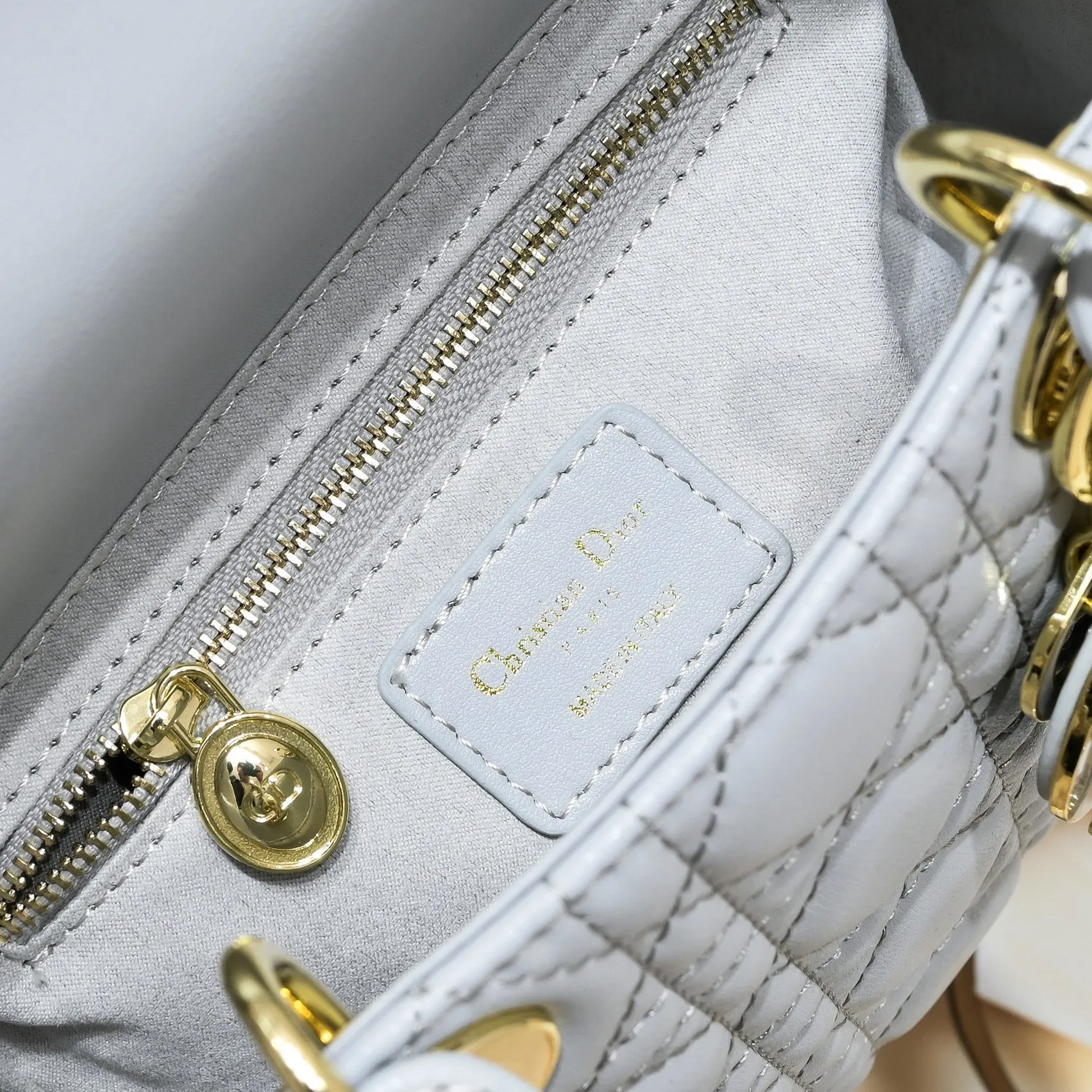 All Categories Official Website "Brand Women's Bags" Women's Bags 💙 DIOR 2025 New DIOR Crossbody Bag