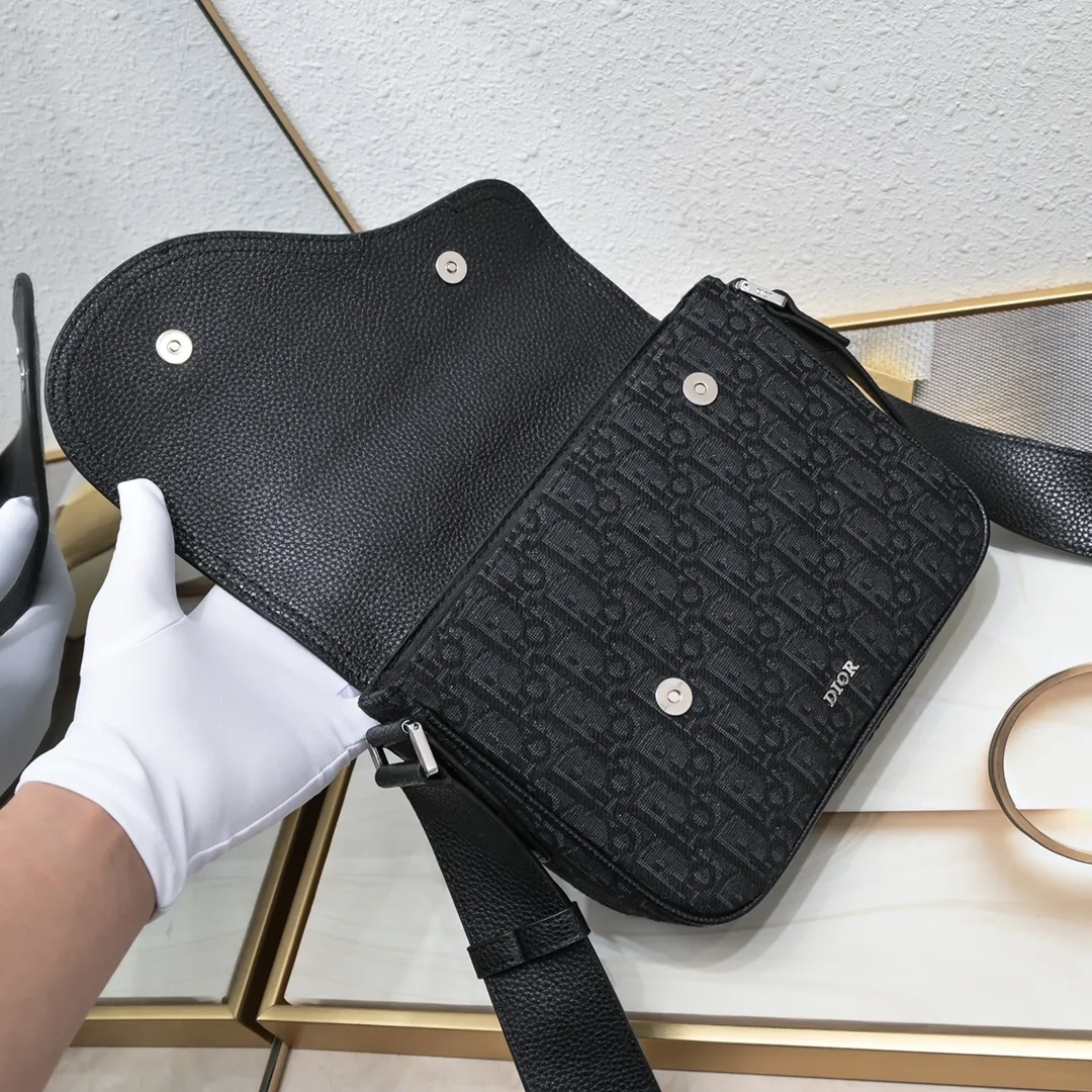 All Categories Official Website "Brand Women's Bags" Women's Bags 💙 DIOR 2025 New DIOR Crossbody Bag