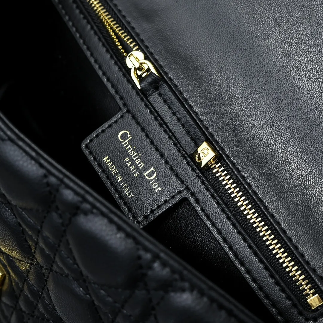 All Categories Official Website "Brand Women's Bags" Women's Bags 💙 DIOR 2025 New DIOR Crossbody Bag
