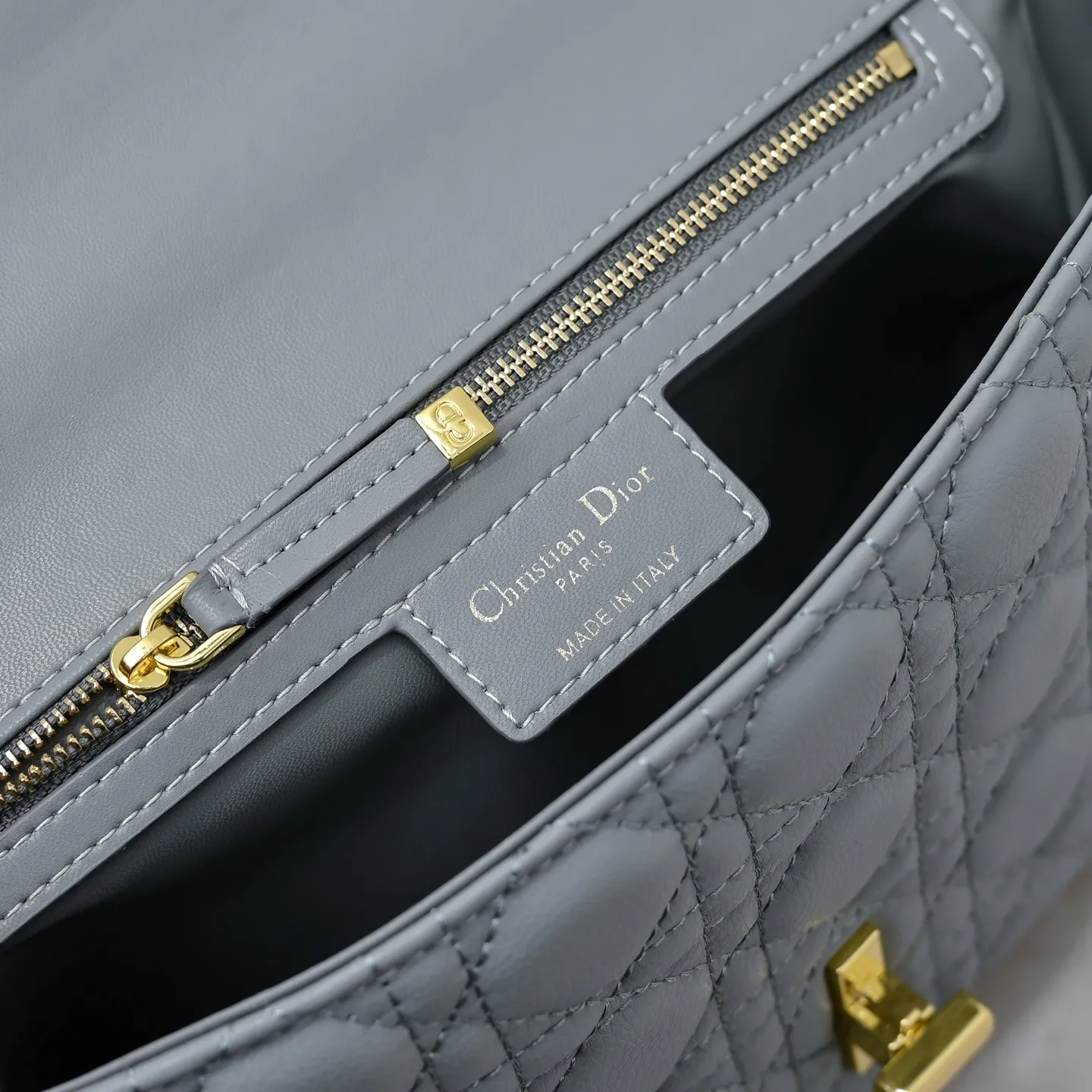 All Categories Official Website "Brand Women's Bags" Women's Bags 💙 DIOR 2025 New DIOR Crossbody Bag