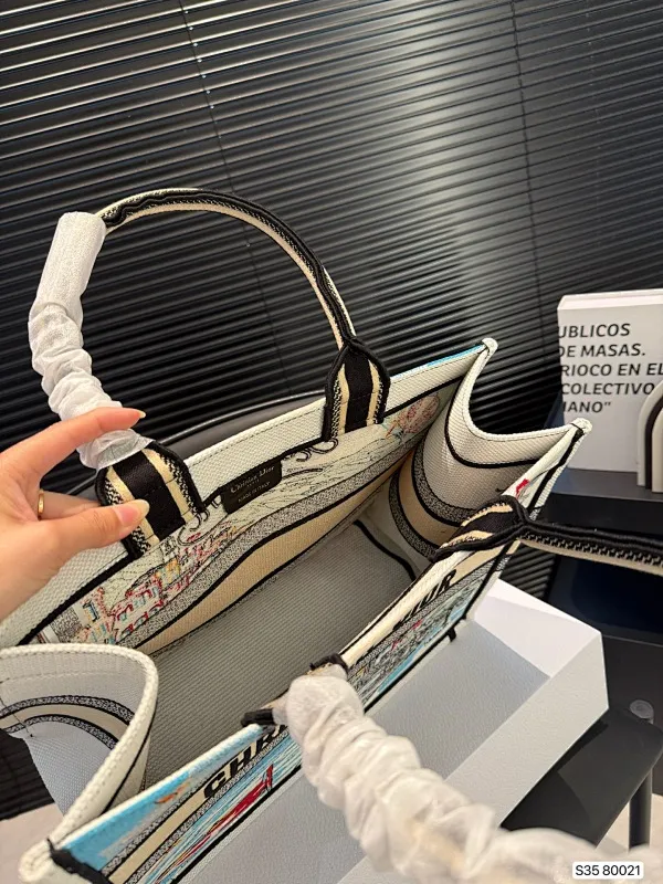 All Categories Official Website "Brand Women's Bags" Women's Bags 💙 DIOR 2025 New DIOR Handbags