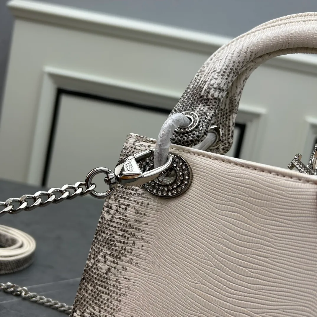 All Categories Official Website "Brand Women's Bags" Women's Bags 💙 DIOR 2026 New DIOR Handbags