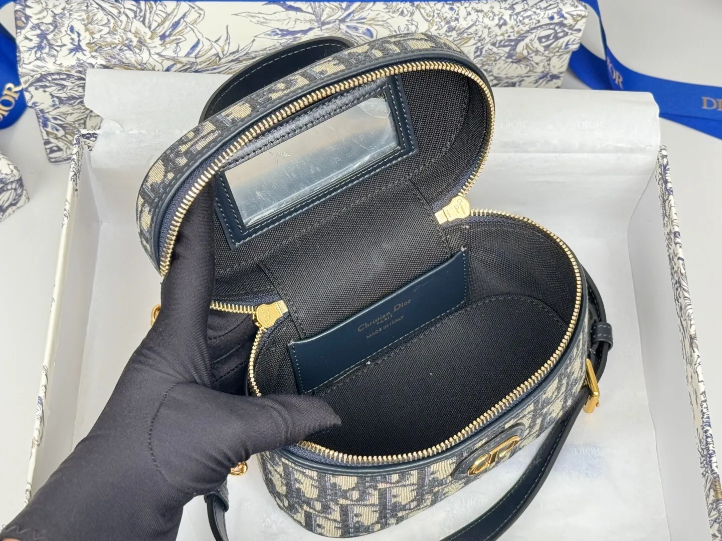 All Categories Official Website "Brand Women's Bags" Women's Bags 💙 DIOR 2025 New DIOR Crossbody Bag