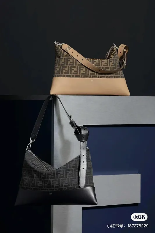 All categories Fendi men's bags (Fendi) Fendi original single 7vA604