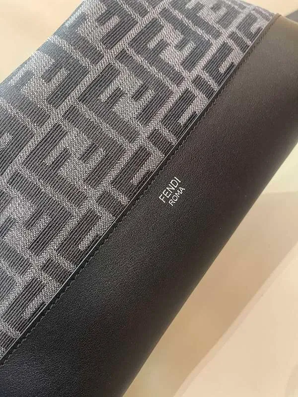 All categories Fendi men's bags (Fendi) Fendi original single 7vA604