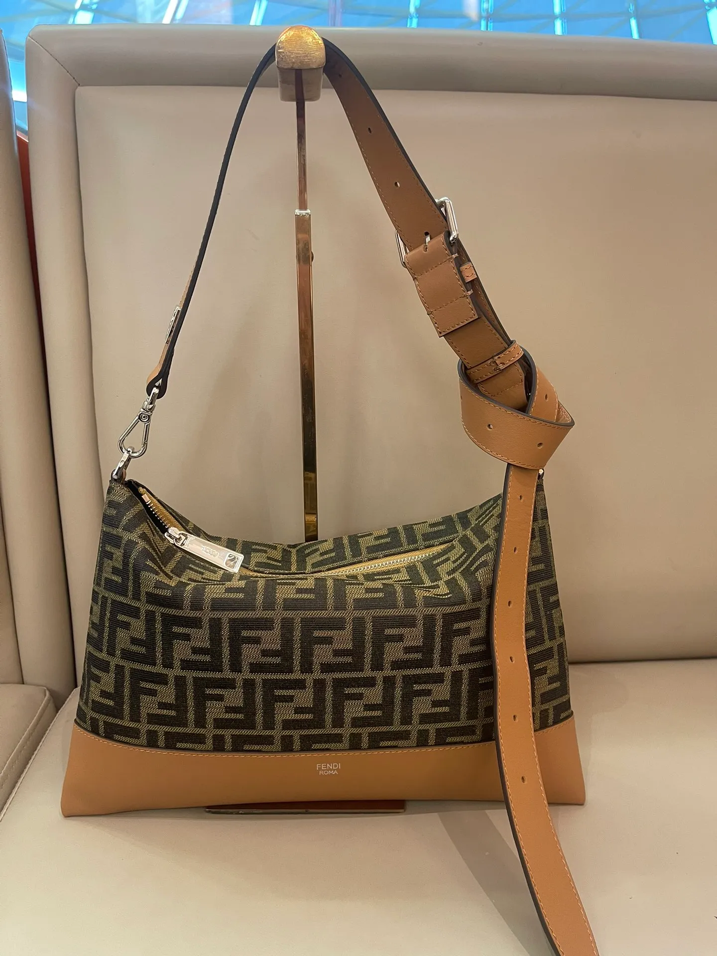 All categories Fendi men's bags (Fendi) Fendi original single 7vA604