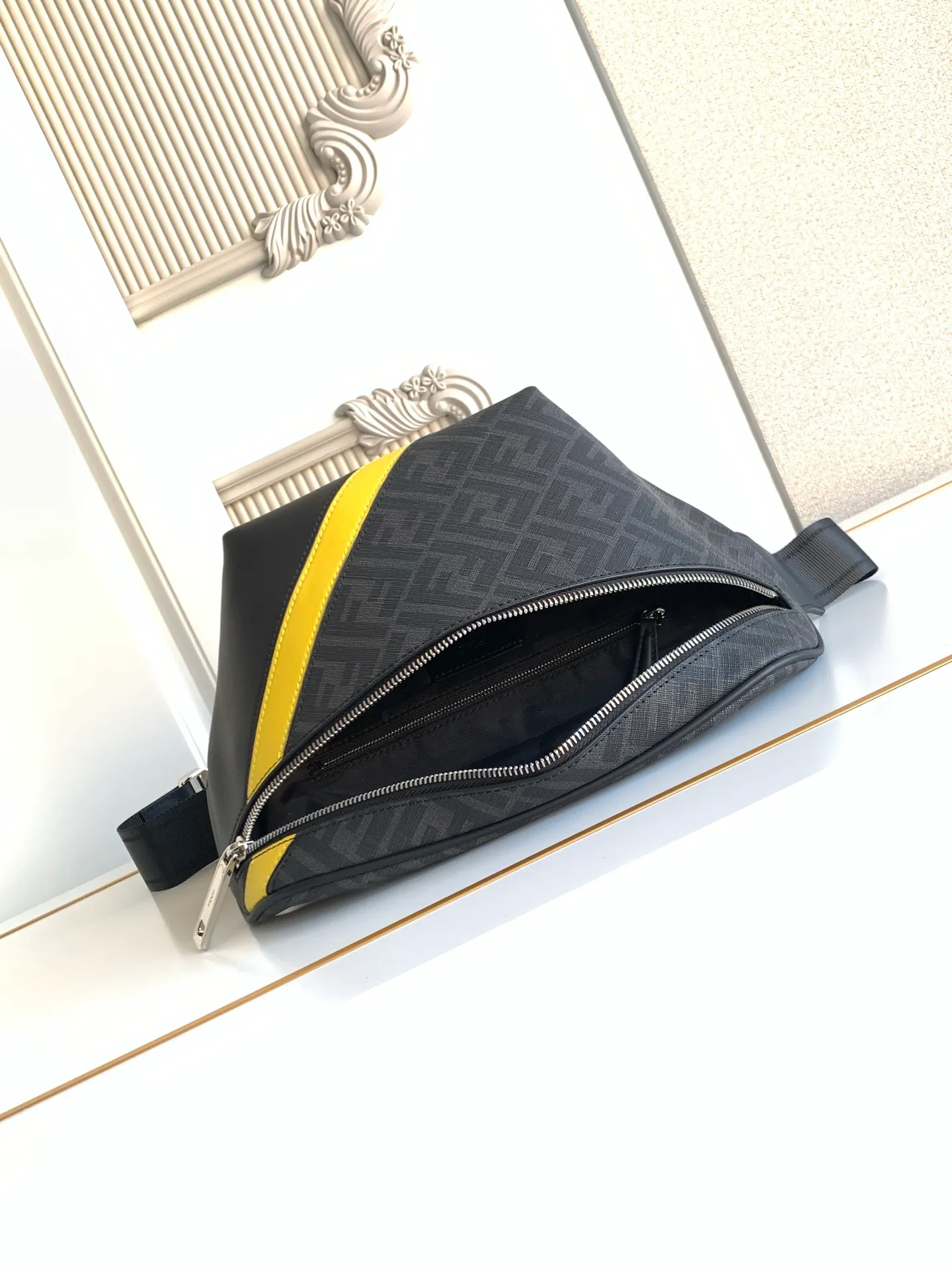 All Categories Fendi Men's Bags (Fendi) Fendi Original Single 7vA563