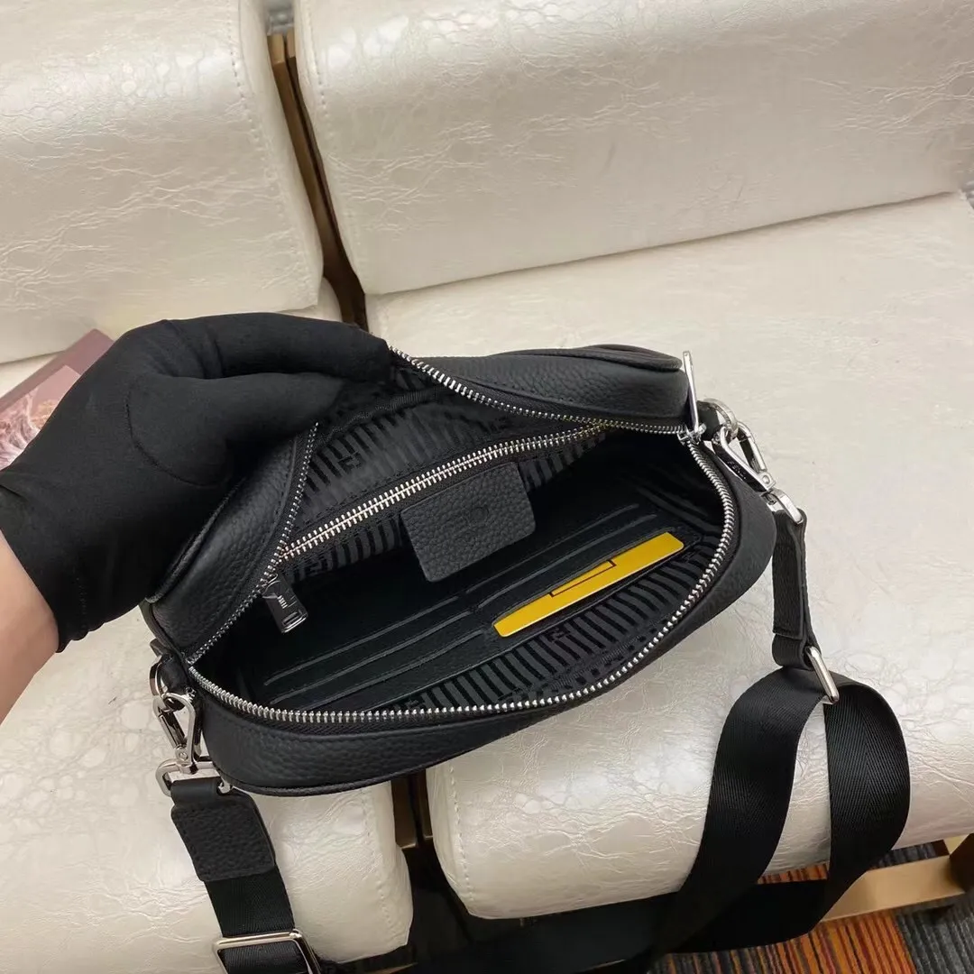 All Categories Fendi Men's Bags (Fendi) Fendi 33035-2