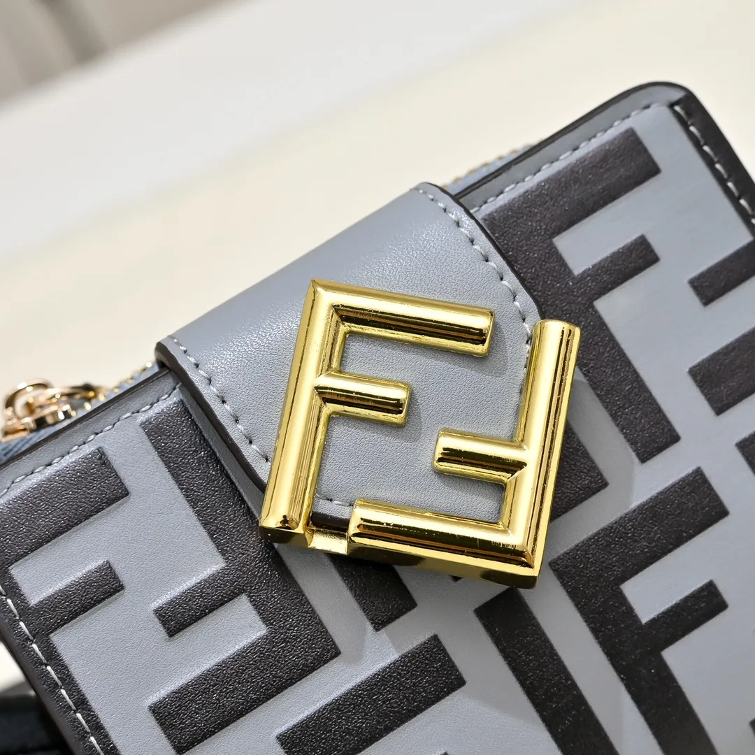 All Categories Fendi Wallet (Fendi) Fendi 33202