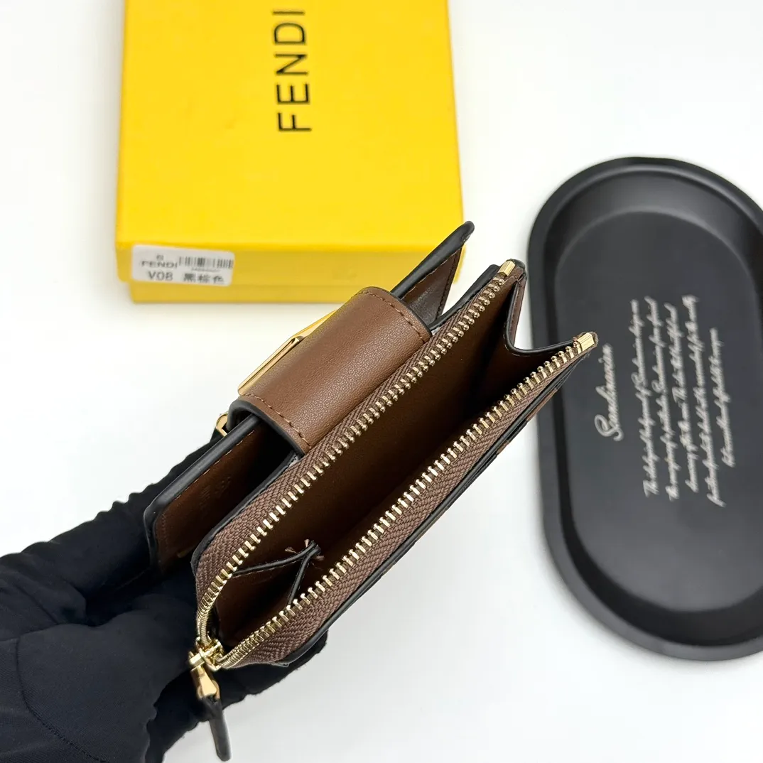 All Categories Fendi Wallet (Fendi) Fendi V08