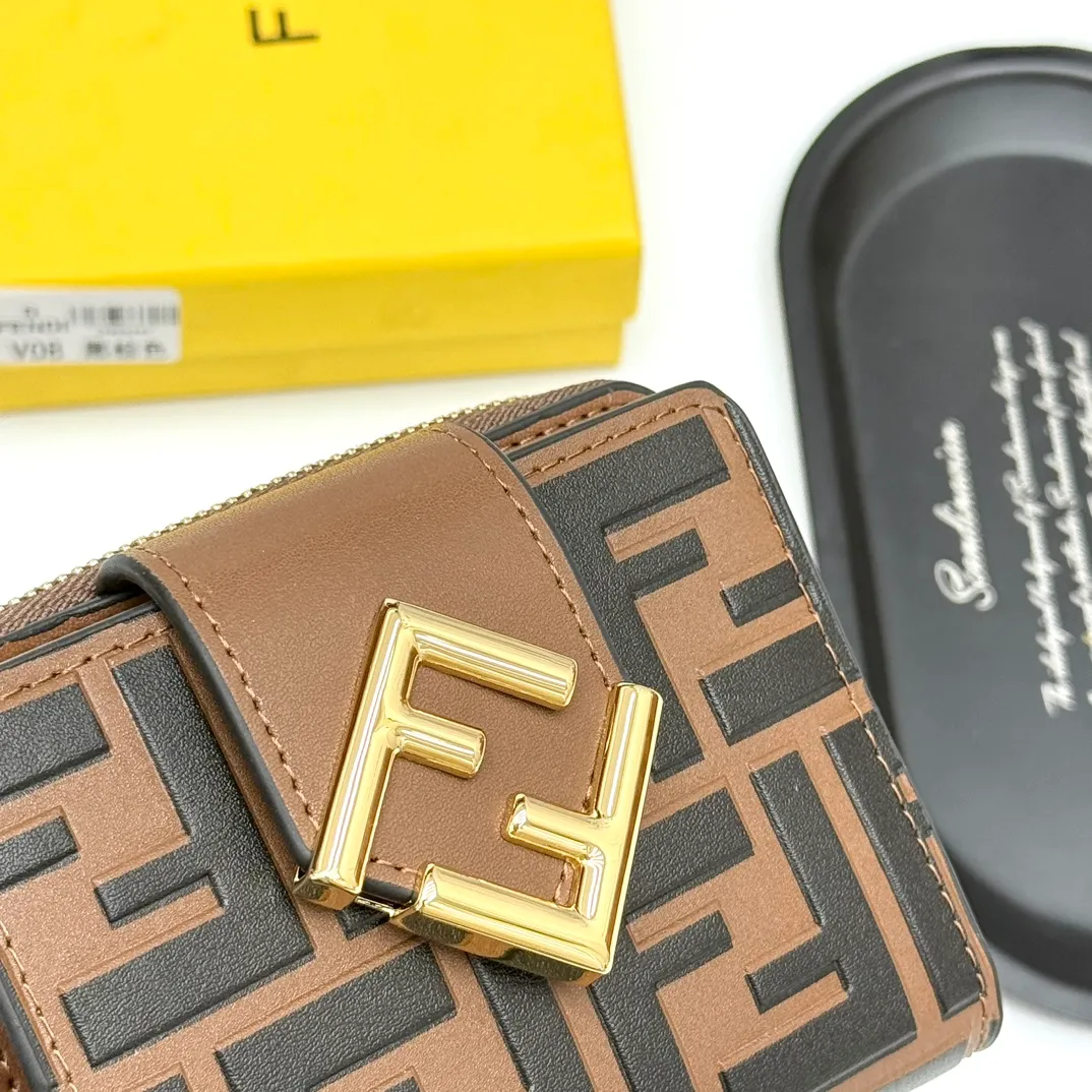 All Categories Fendi Wallet (Fendi) Fendi V08