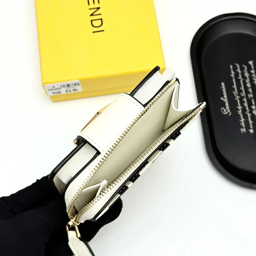 All Categories Fendi Wallet (Fendi) Fendi V08