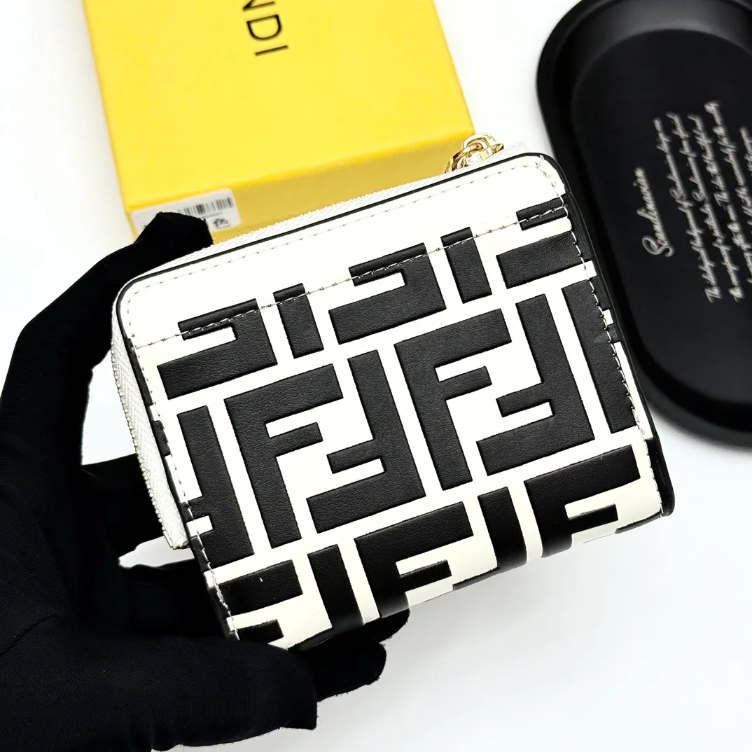 All Categories Fendi Wallet (Fendi) Fendi V08