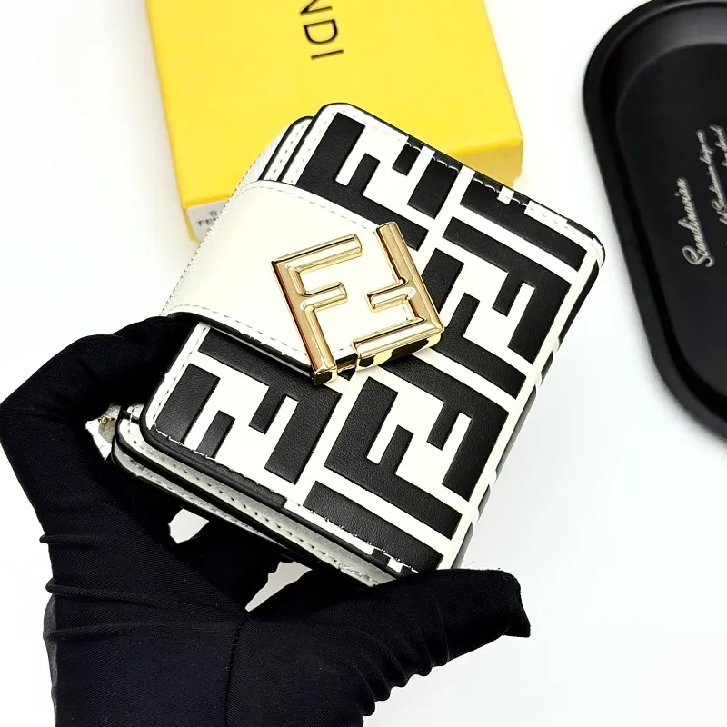 All Categories Fendi Wallet (Fendi) Fendi V08