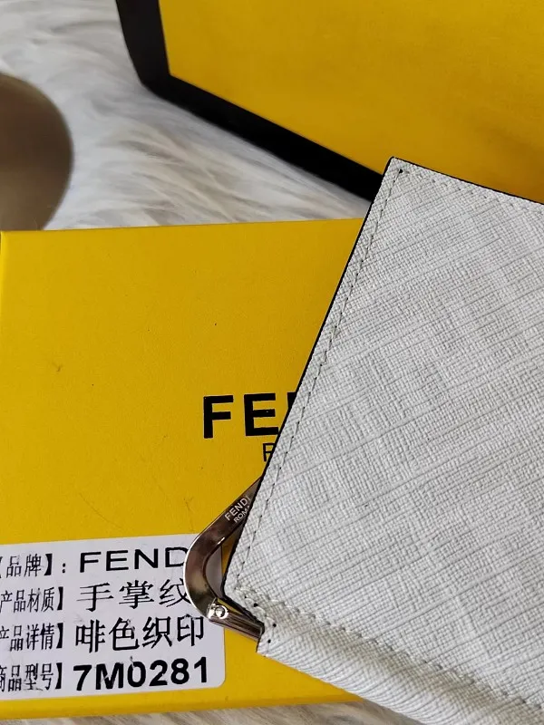 All Categories Fendi Wallet (Fendi) Fendi F7MO281