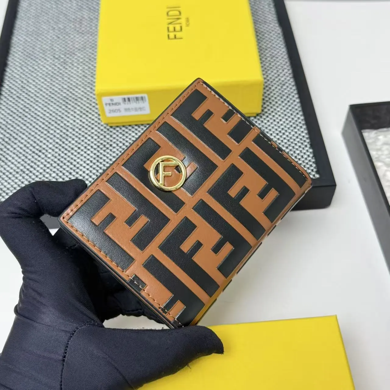 All Categories Fendi Wallet (Fendi) Fendi 2605