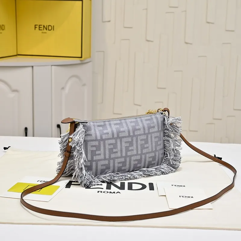 All Categories Fendi Women's Bags (Fendi) Fendi 7717