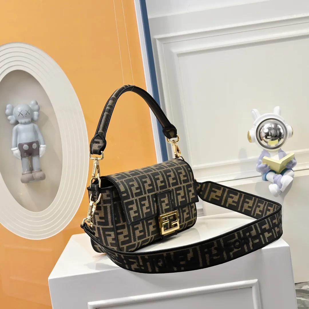 All Categories Fendi Women's Bags (Fendi) Fendi 0051 Presbyopia
