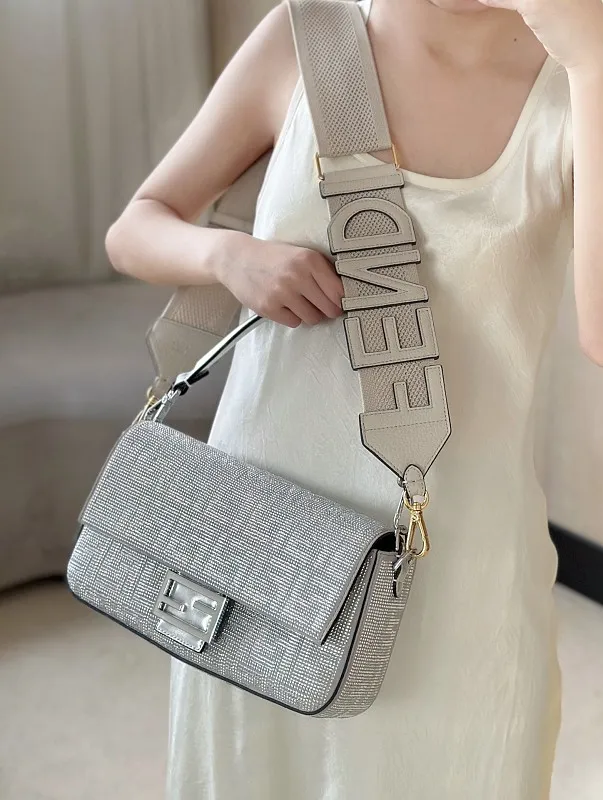 All Categories Fendi Women's Bags (Fendi) Fendi 8632