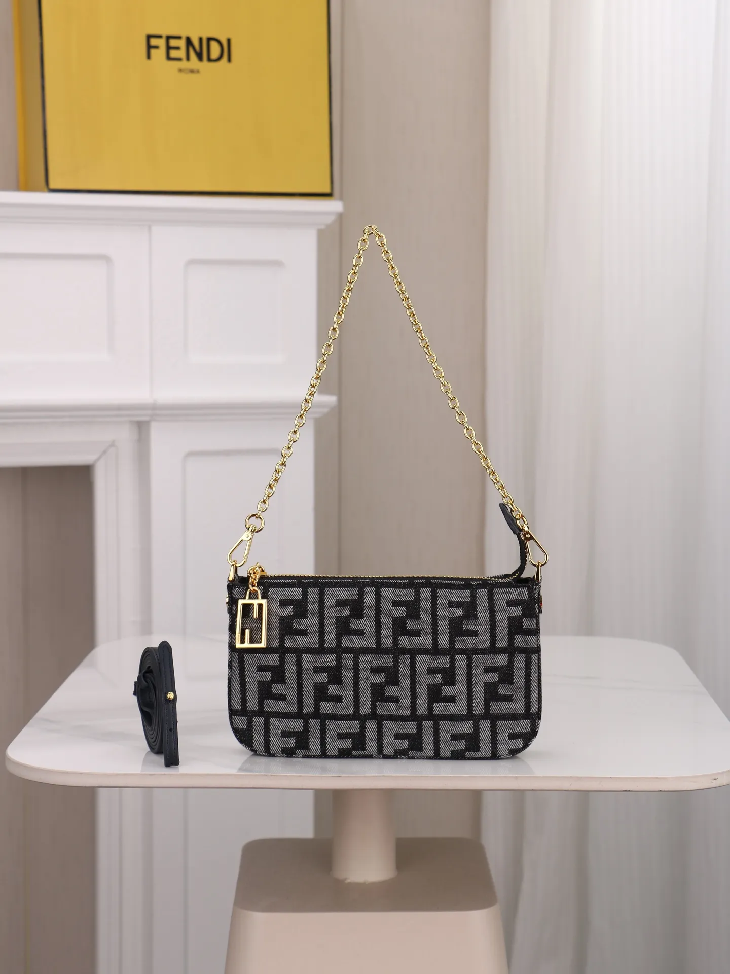 All Categories Fendi Women's Bags (Fendi) Fendi 7715