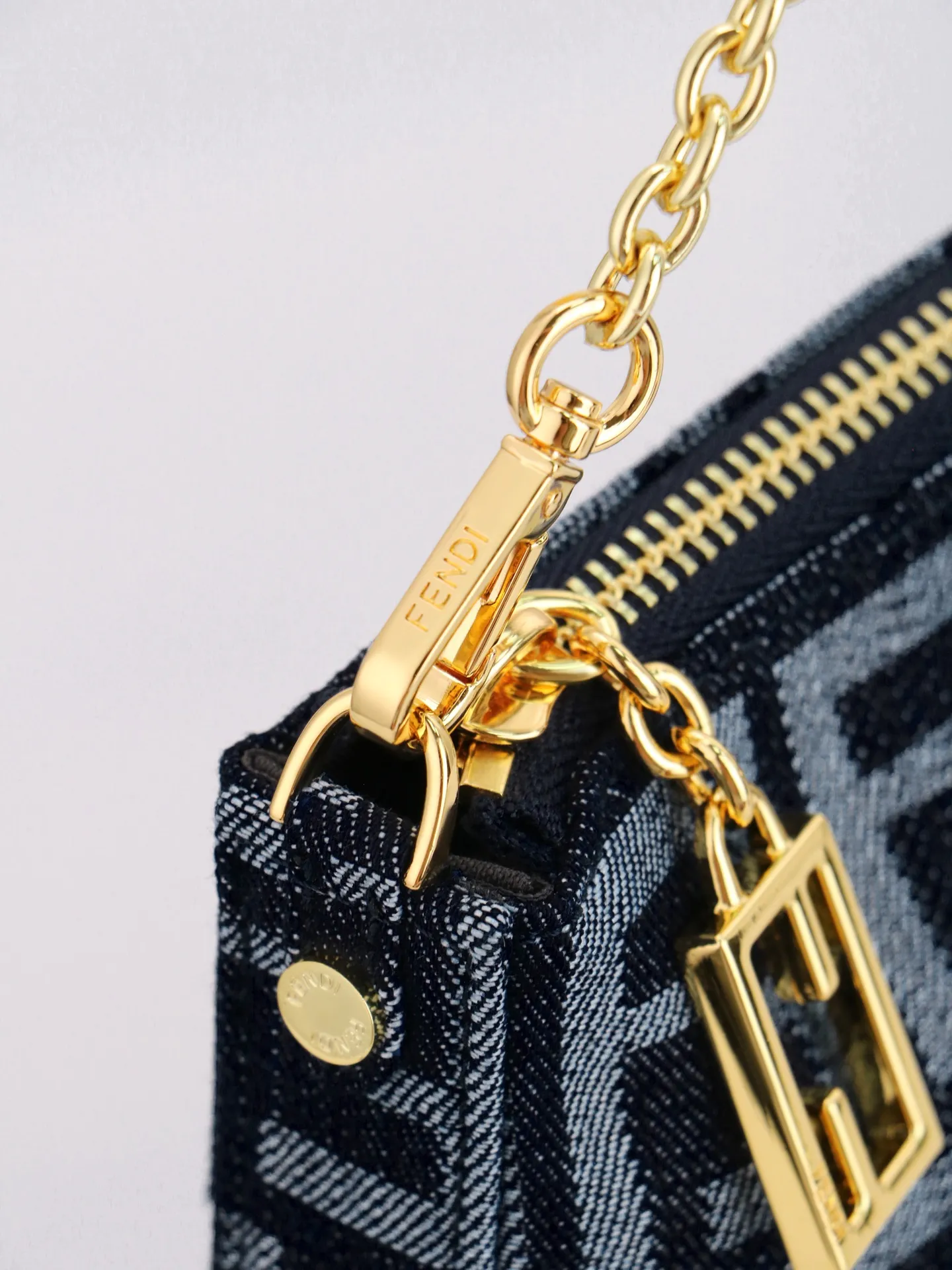All Categories Fendi Women's Bags (Fendi) Fendi 7715