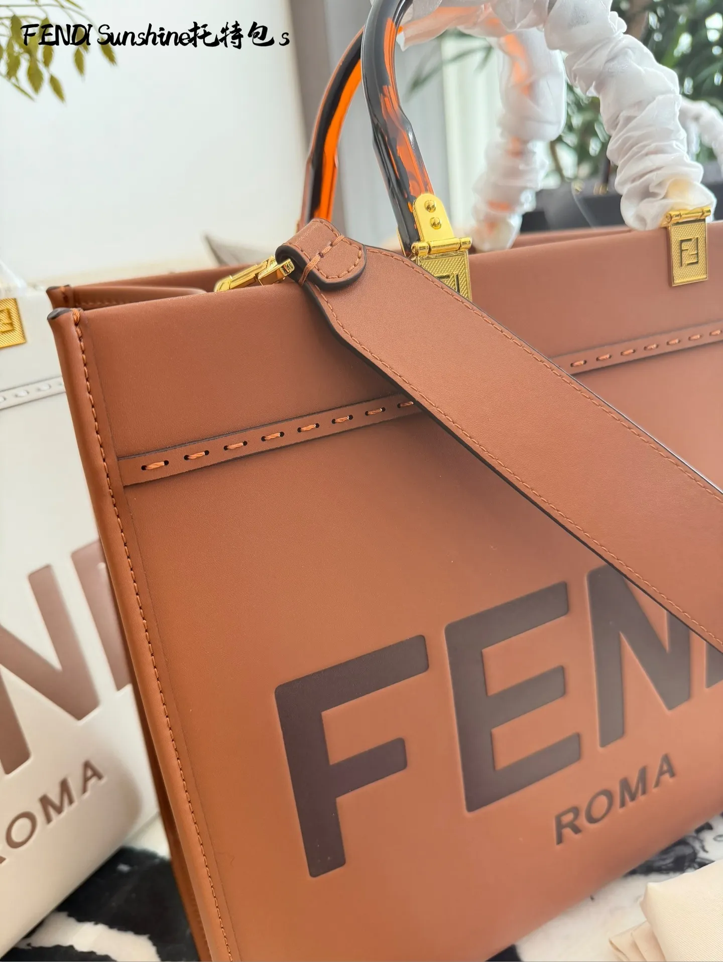 All Categories Official Website "Brand Women's Bags" Women's Bags 💙 FENDI 2025 New FENDI Sunshine Medium Tote Bag