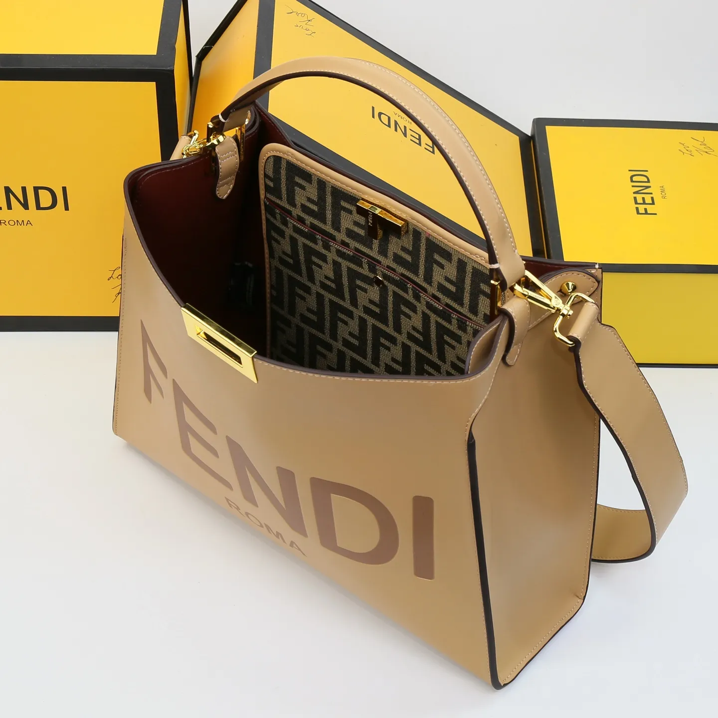 All Categories Fendi Women's Bags (Fendi) Fendi 3811