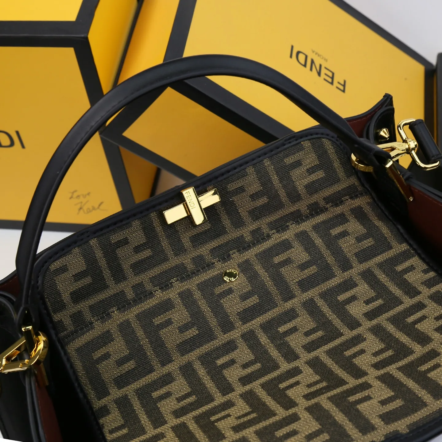 All Categories Fendi Women's Bags (Fendi) Fendi 3811