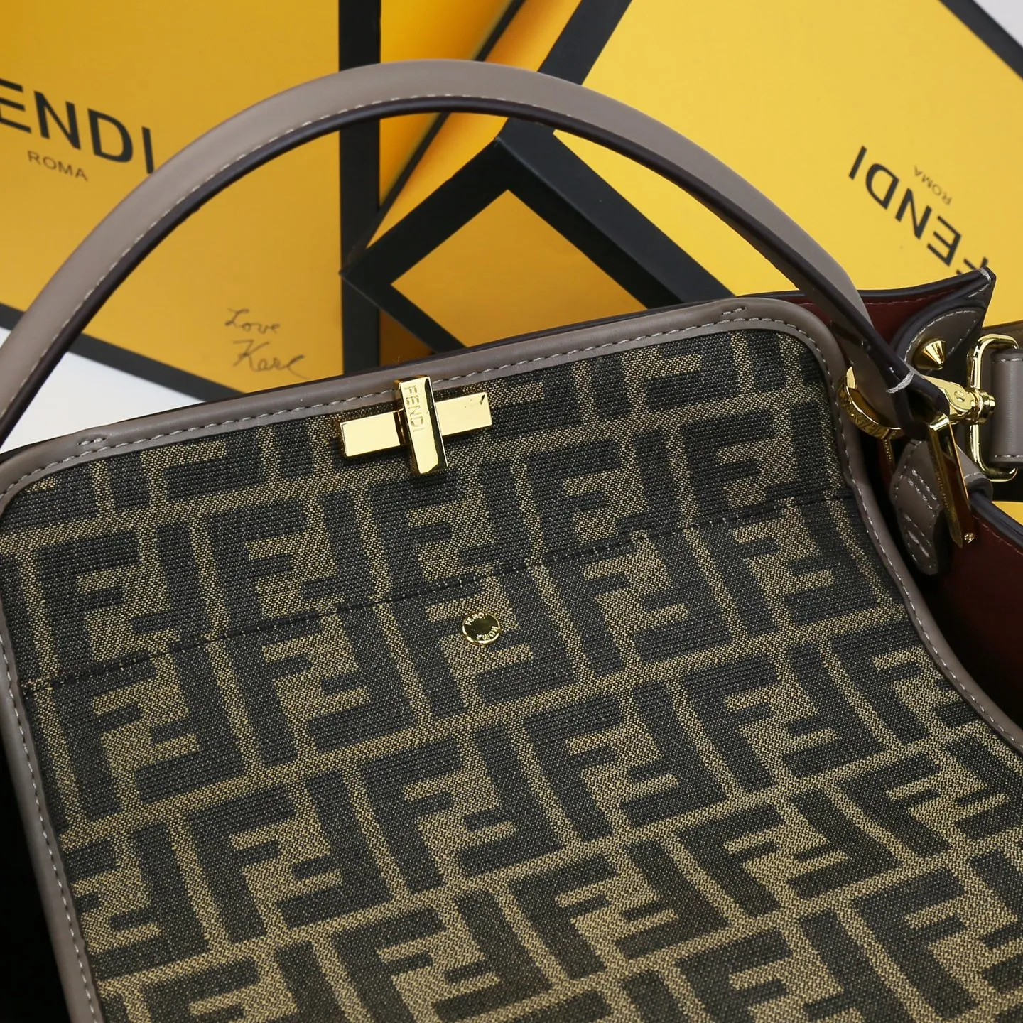 All Categories Fendi Women's Bags (Fendi) Fendi 3811