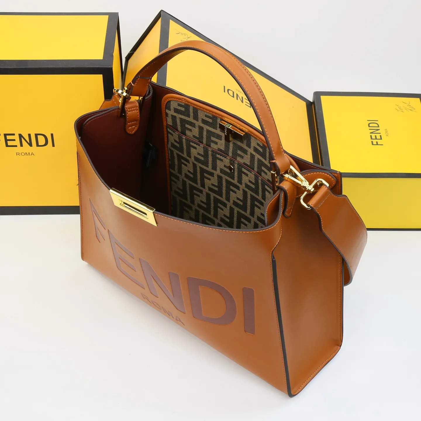 All Categories Fendi Women's Bags (Fendi) Fendi 3811