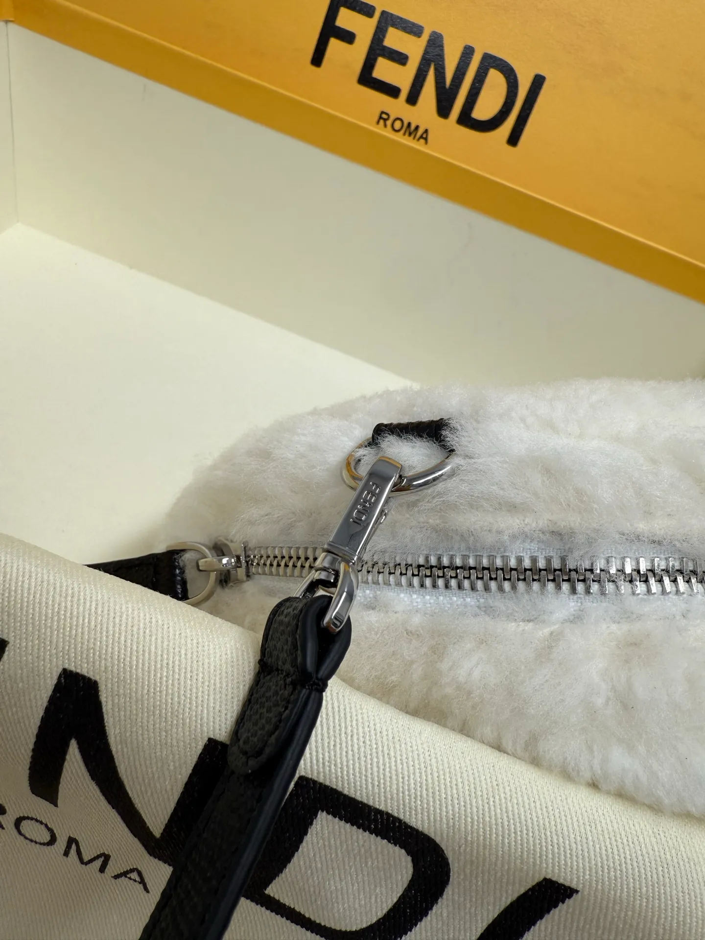 All Categories Fendi Women's Bags (Fendi) Fendi Original Order 68638B68
