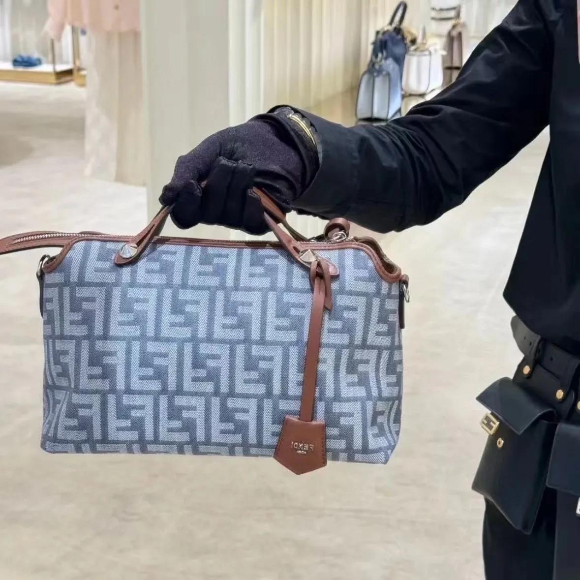 All Categories Fendi Women's Bags (Fendi) Fendi 8970