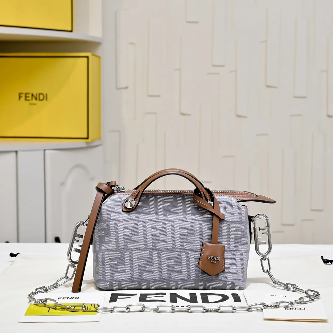 All Categories Fendi Women's Bags (Fendi) Fendi 8970