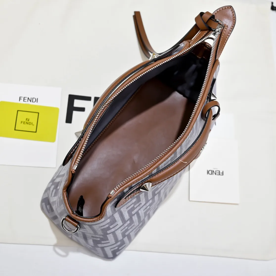 All Categories Fendi Women's Bags (Fendi) Fendi 8970