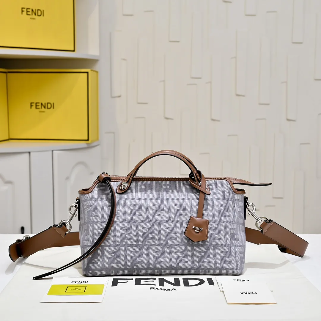 All Categories Fendi Women's Bags (Fendi) Fendi 8970