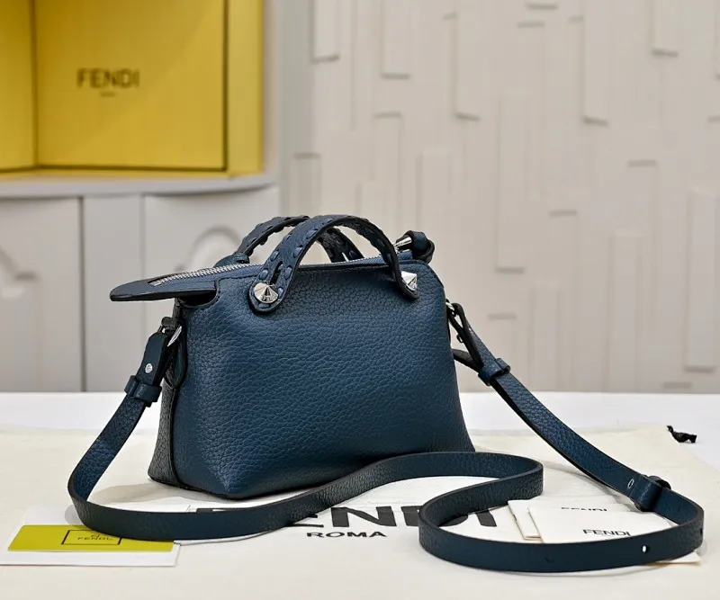 All Categories Official Website "Brand Women's Bags" Women's Bags 💙 FENDI 2025 New Fendi Crossbody Bag
