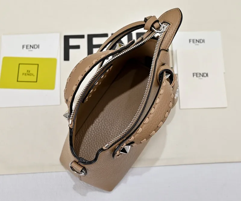 All Categories Official Website "Brand Women's Bags" Women's Bags 💙 FENDI 2025 New Fendi Crossbody Bag