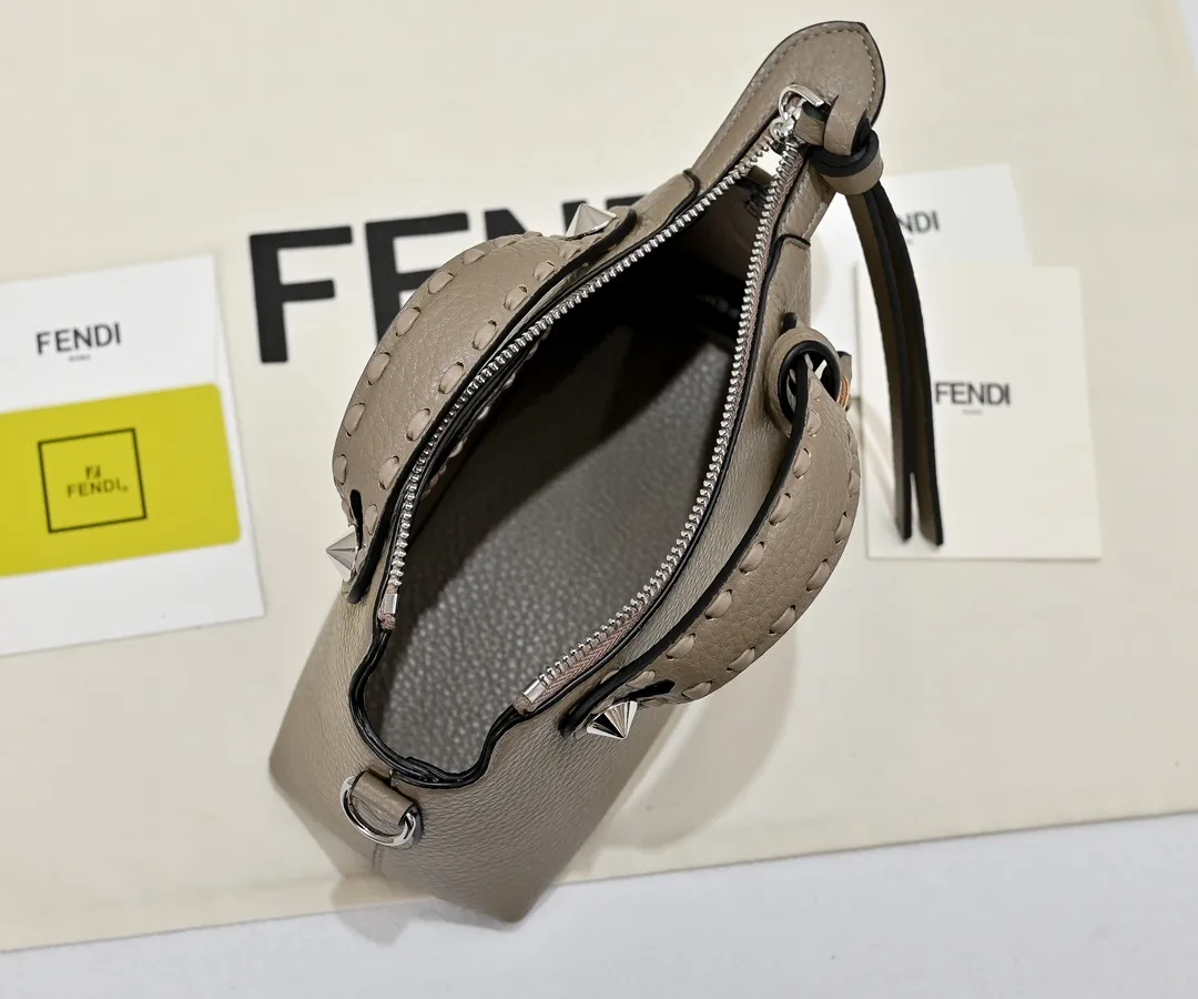 All Categories Official Website "Brand Women's Bags" Women's Bags 💙 FENDI 2025 New Fendi Crossbody Bag