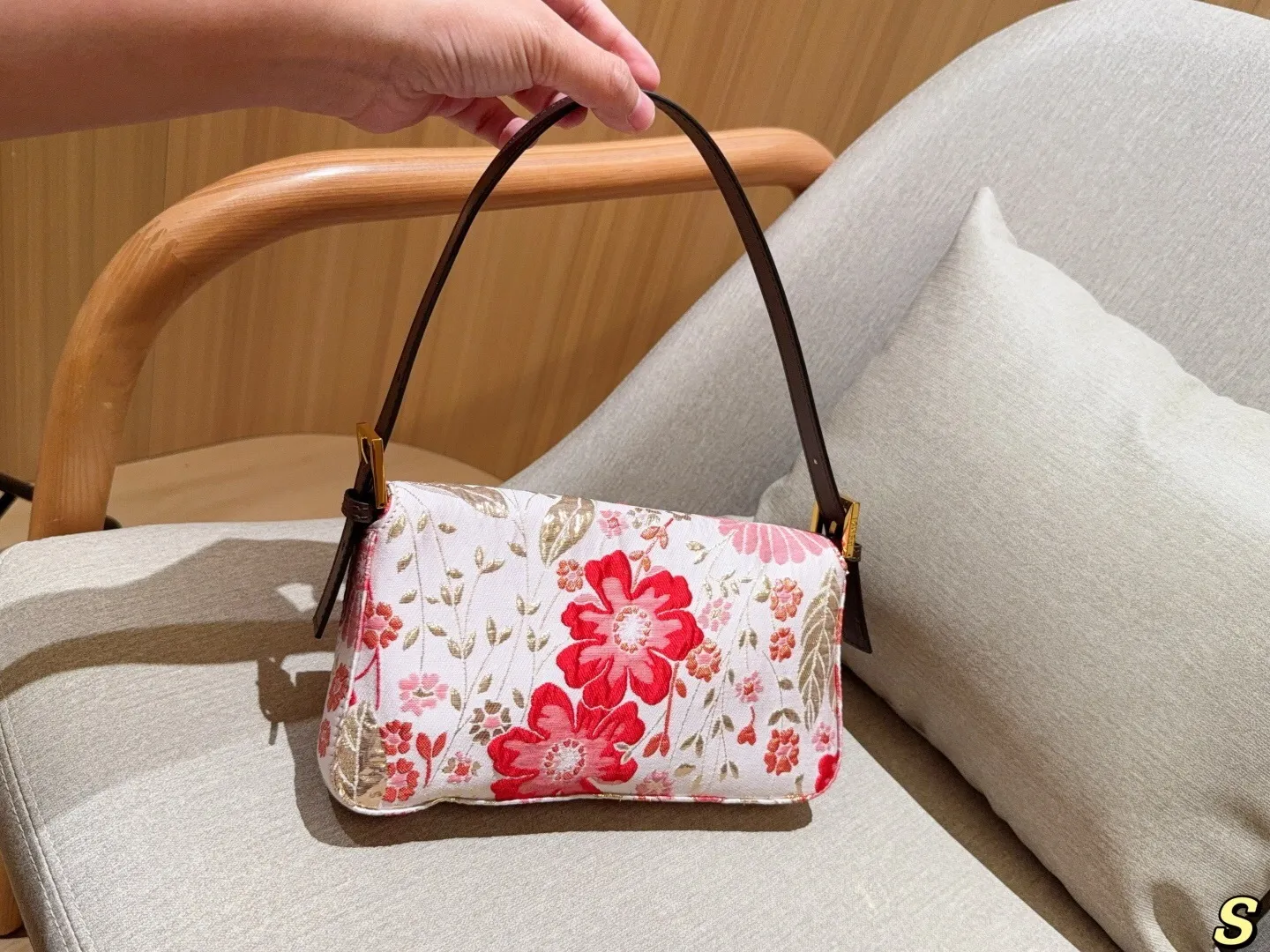 All Categories Official Website "Brand Women's Bags" Women's Bags 💙 FENDI 2025 New Fendi Underarm Bag
