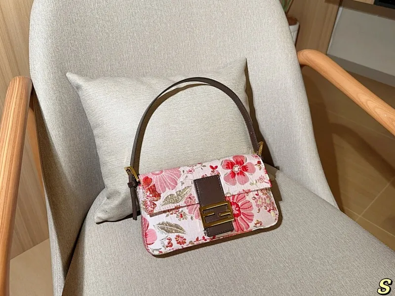 All Categories Official Website "Brand Women's Bags" Women's Bags 💙 FENDI 2025 New Fendi Underarm Bag