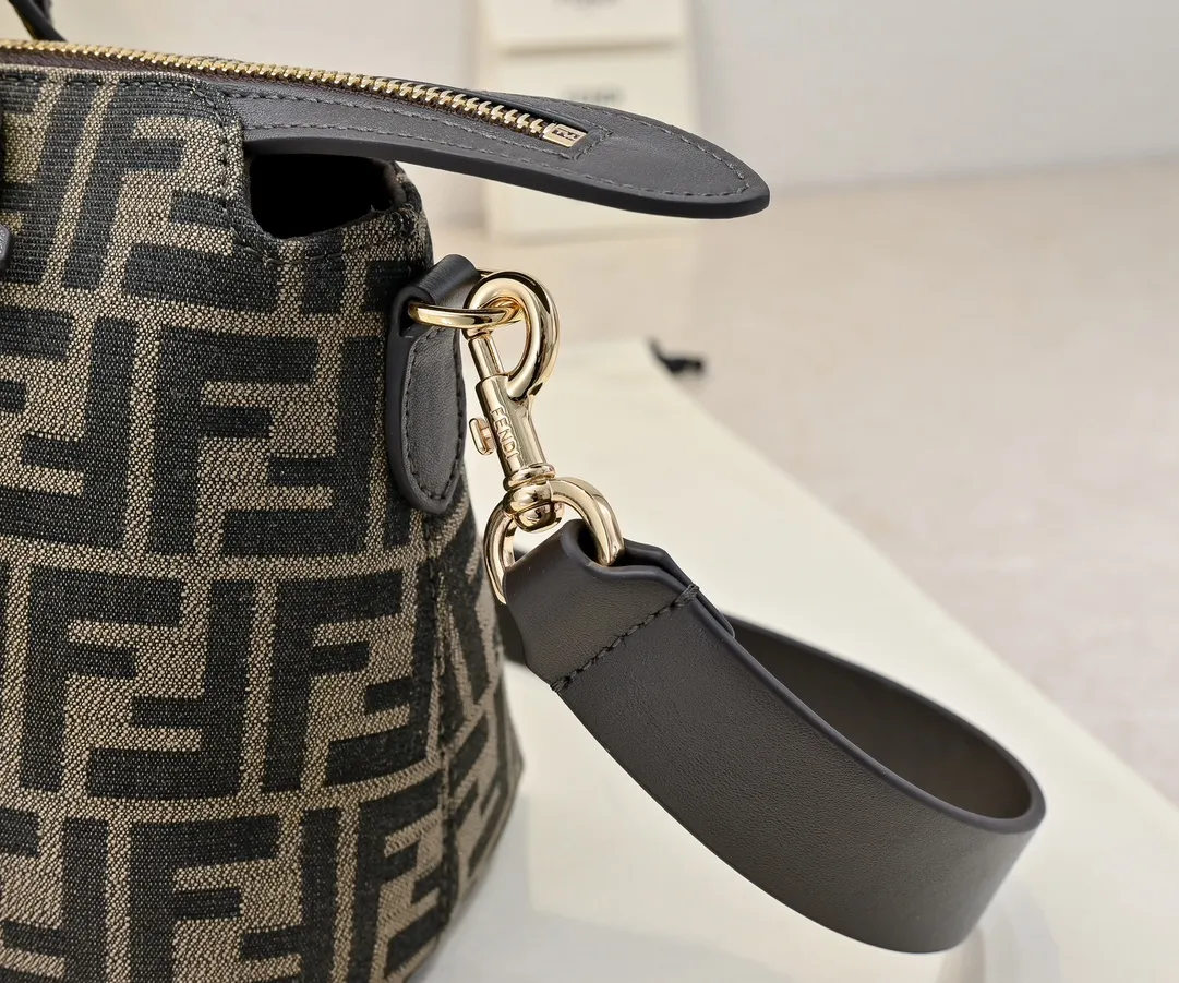All Categories Fendi Women's Bags (Fendi) Fendi Original Order 2812