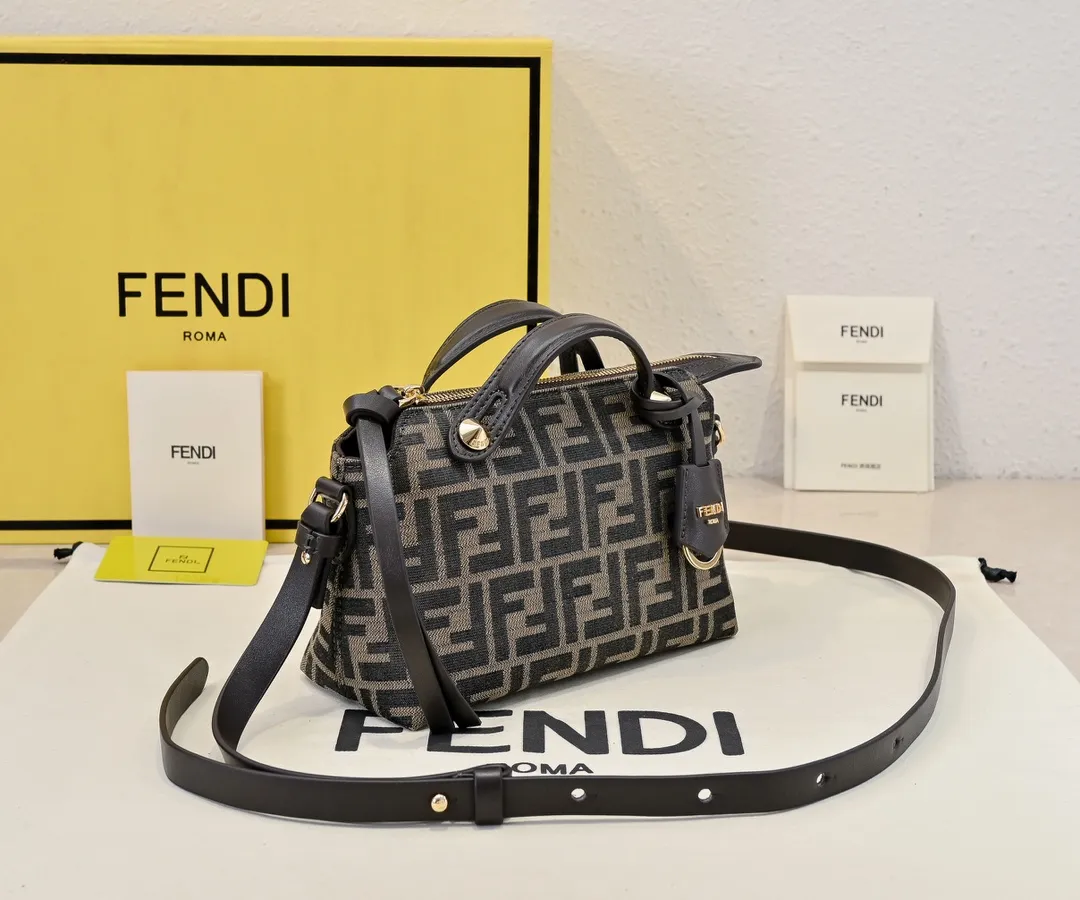 All Categories Fendi Women's Bags (Fendi) Fendi Original Order 2812