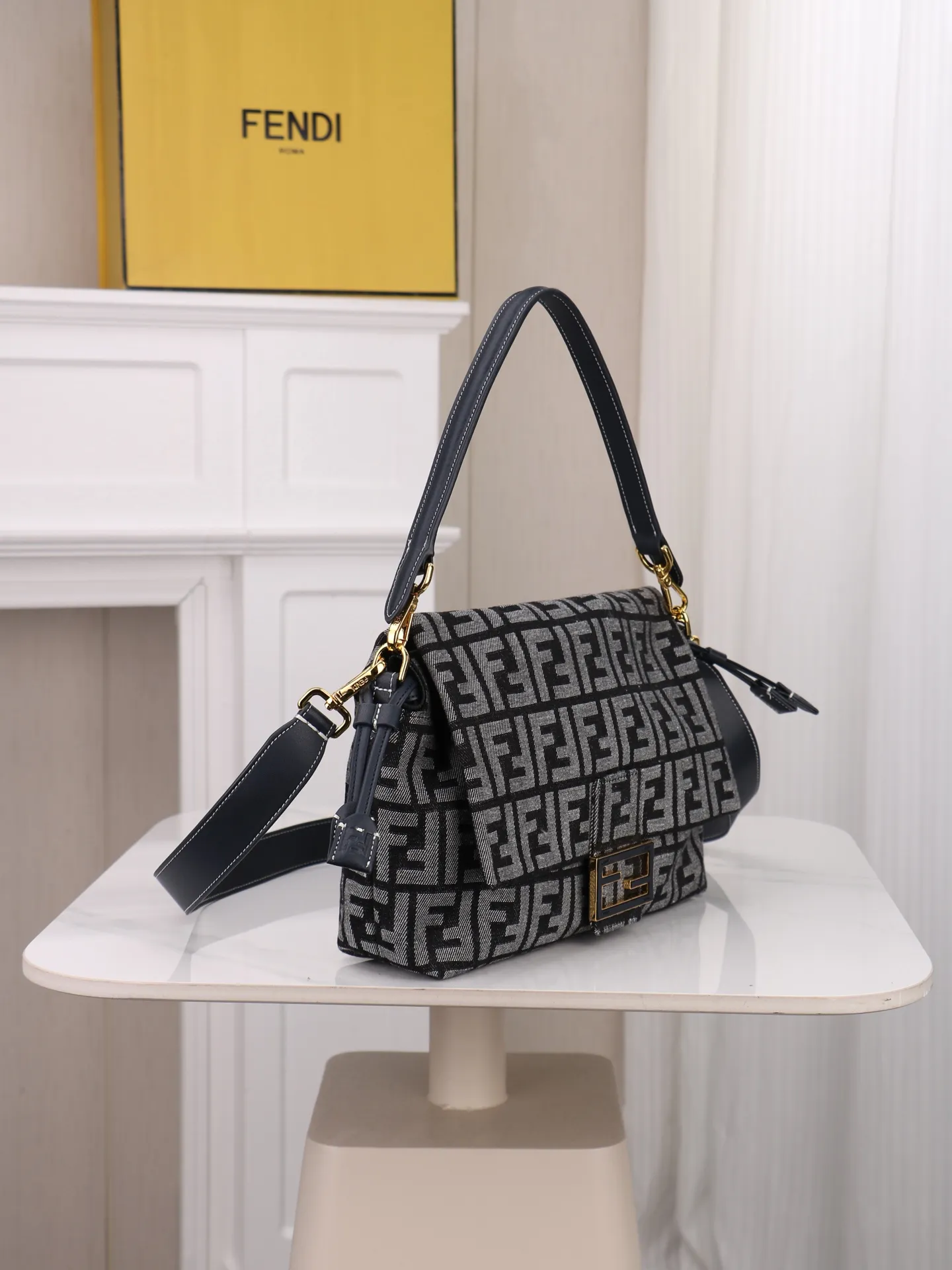 All Categories Fendi Women's Bags (Fendi) Fendi 7706